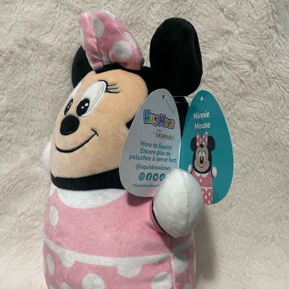 Minnie Mouse Hugmees by Squishmallows - Picture 5 of 5
